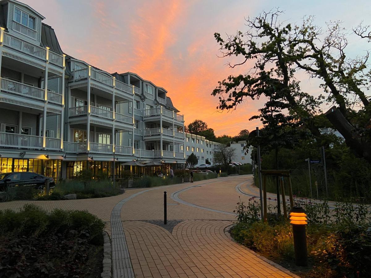 Seaside Rooms - Zentrales Design-Apartment Mit Balkon & Parkplatz - 2 Minuten Zum Strand Timmendorfer Strand Esterno foto
