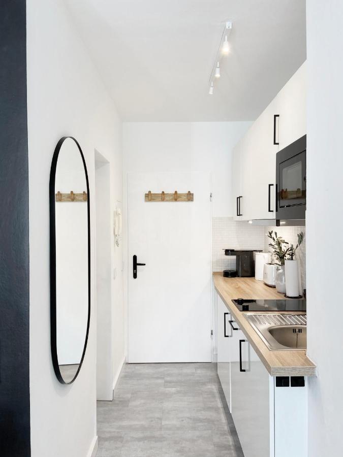 Seaside Rooms - Zentrales Design-Apartment Mit Balkon & Parkplatz - 2 Minuten Zum Strand Timmendorfer Strand Esterno foto