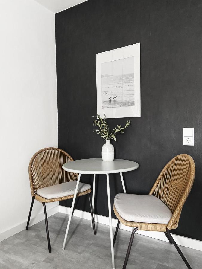 Seaside Rooms - Zentrales Design-Apartment Mit Balkon & Parkplatz - 2 Minuten Zum Strand Timmendorfer Strand Esterno foto